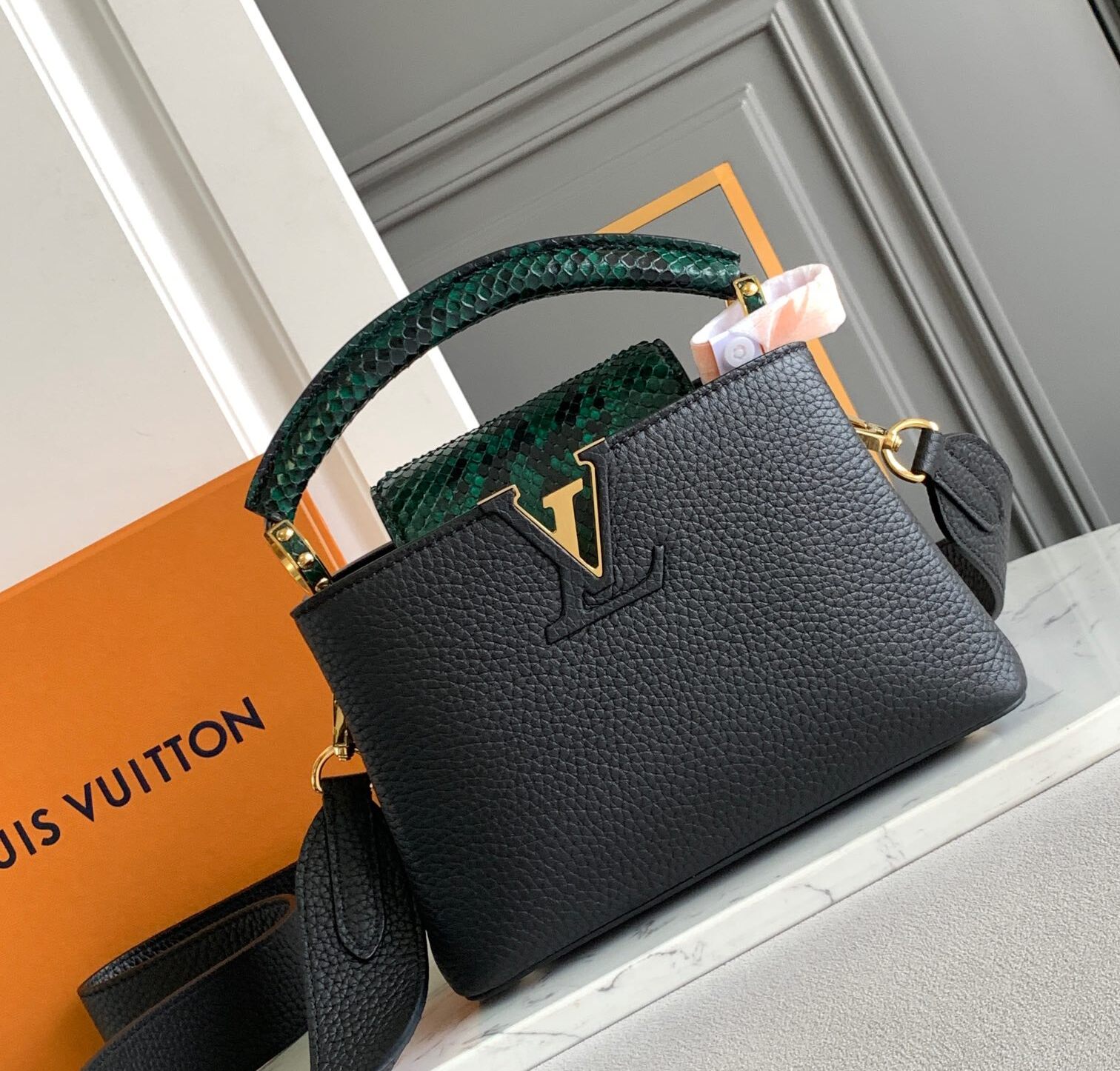 Louis Vuitton Taurillon Snakeskin Mini Capucines Galet M81410 black with green